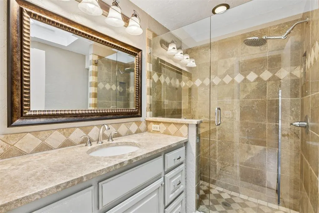 Photo 21 — 3224 Castlerock Road, Oklahoma City, OK 73120