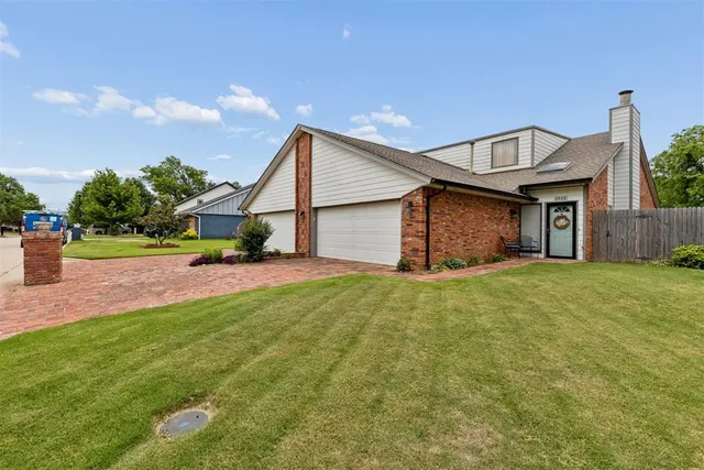 Photo 3 — 3226 Castlerock Road, Oklahoma City, OK 73120