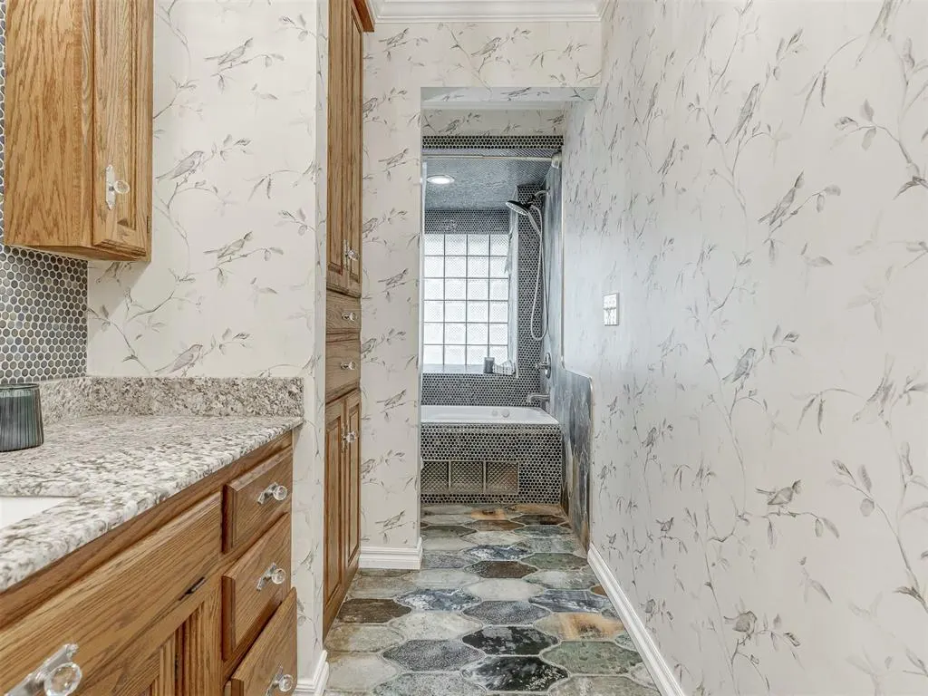 Photo 11 — 859 S Morgan Road, Blanchard, OK 73010