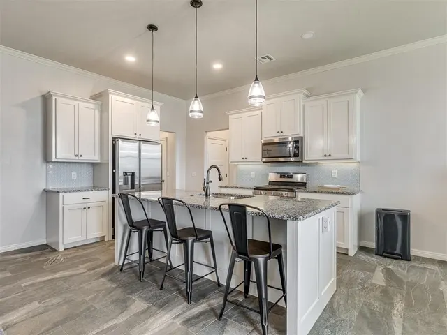 Photo 5 — 9328 SW 44th Terrace, Oklahoma City, OK 73179