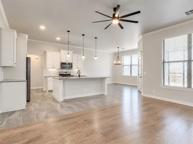 Photo 5 — 9328 SW 44th Terrace, Oklahoma City, OK 73179