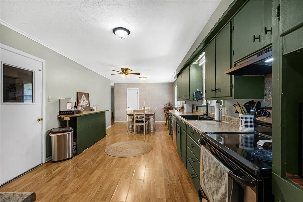 Photo 11 — 433 Lester Boulevard, Duncan, OK 73533