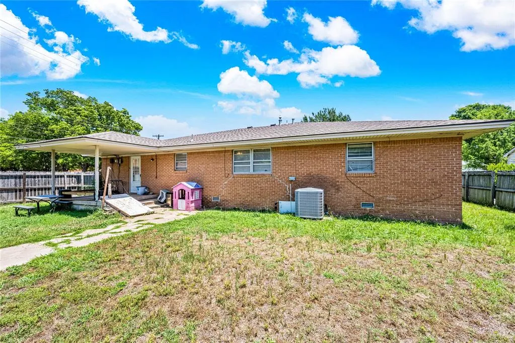 Photo 24 — 433 Lester Boulevard, Duncan, OK 73533