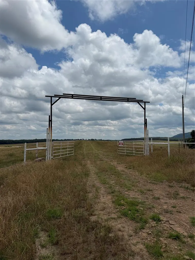 Front exterior — 0001 E County Rd 1310 Road, McCurtain, OK 74944