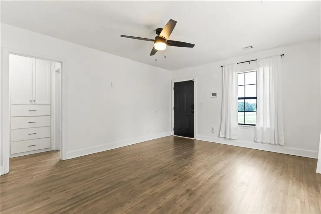 Photo 5 — 921 S Reno Avenue, El Reno, OK 73036