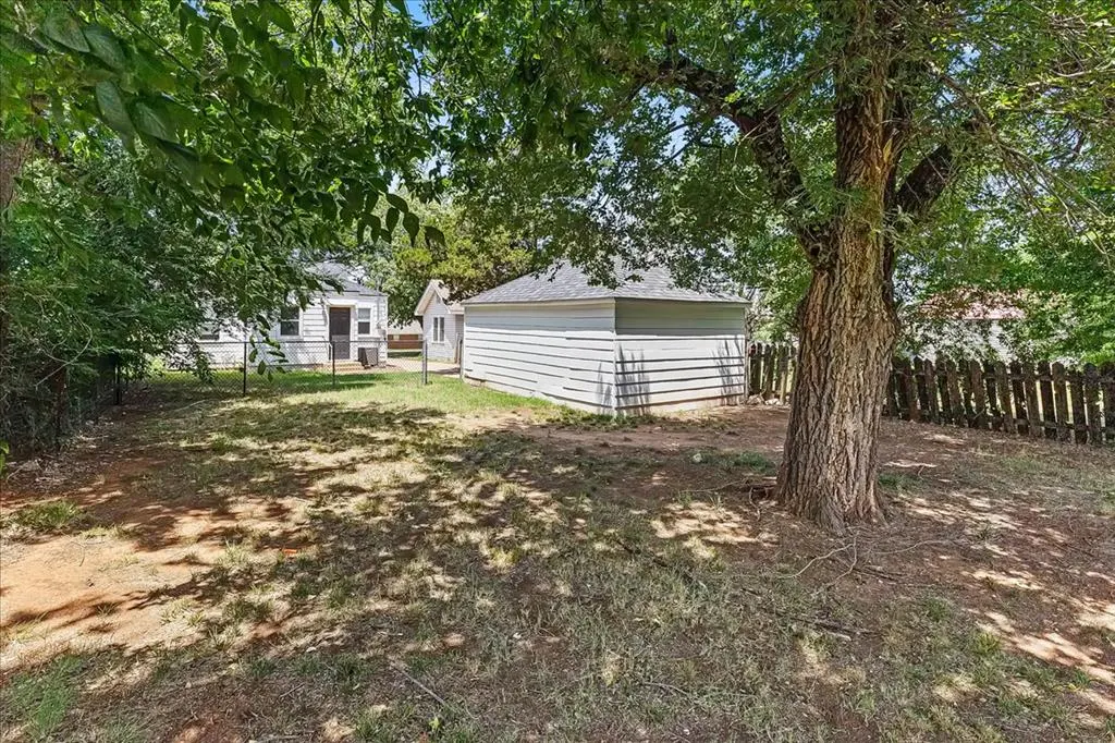 Photo 28 — 921 S Reno Avenue, El Reno, OK 73036