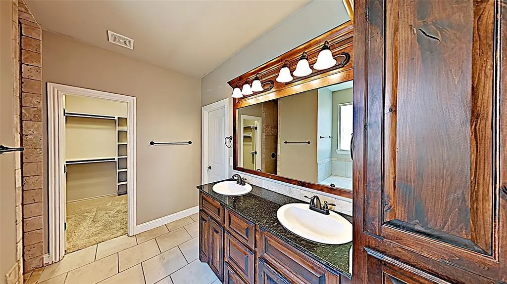 Photo 8 — 2125 Turtle Creek Drive, Norman, OK 73071