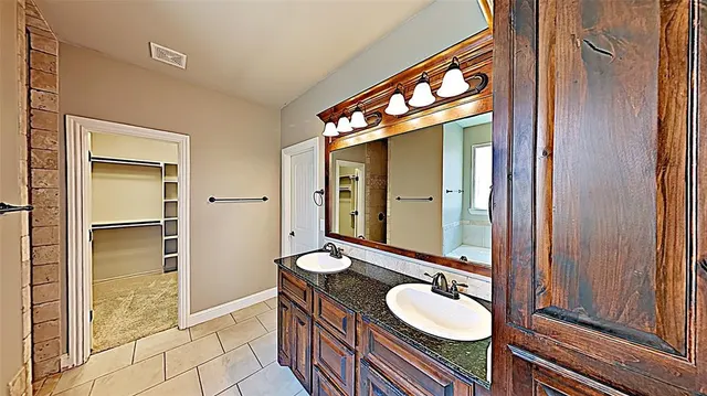 Photo 8 — 2125 Turtle Creek Drive, Norman, OK 73071