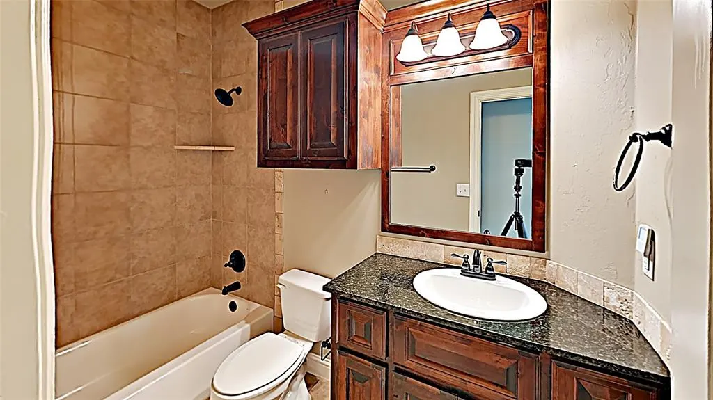 Photo 13 — 2125 Turtle Creek Drive, Norman, OK 73071