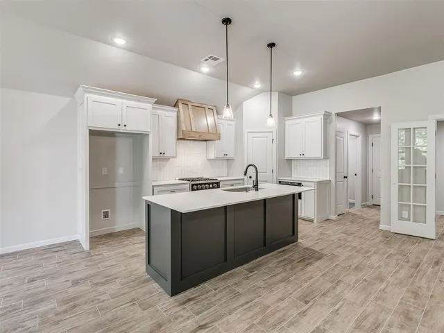 Photo 7 — 1206 Wisteria Way, Noble, OK 73068
