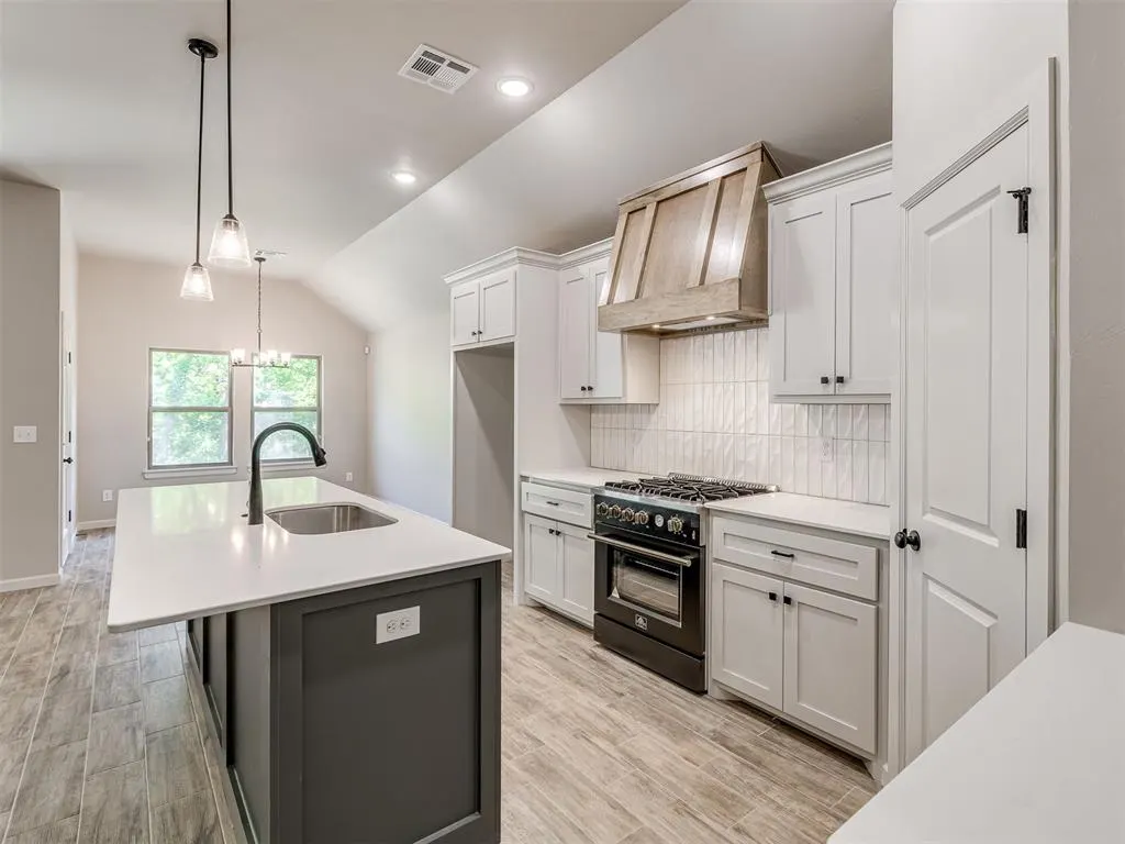 Photo 9 — 1206 Wisteria Way, Noble, OK 73068