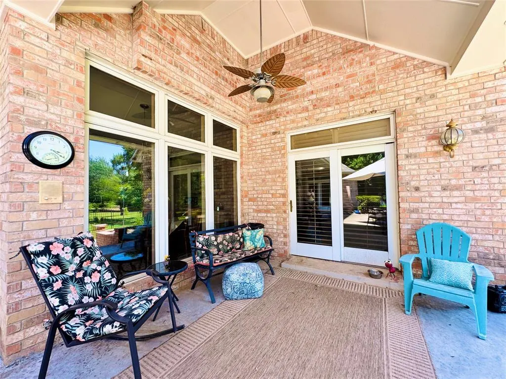 Photo 6 — 9125 Whispering Oaks Drive, Midwest City, OK 73130