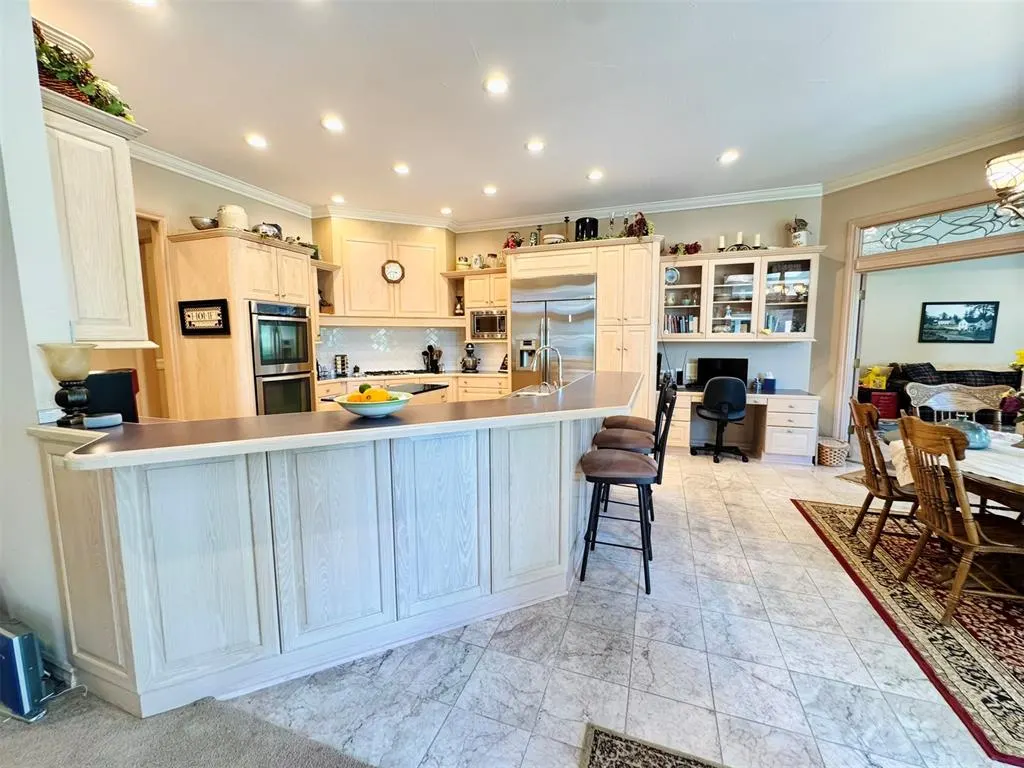 Photo 13 — 9125 Whispering Oaks Drive, Midwest City, OK 73130