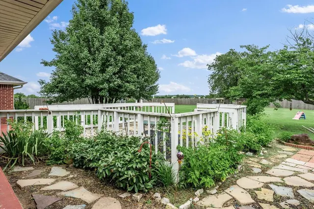 Photo 5 — 910796 S 3350 Road, Wellston, OK 74881