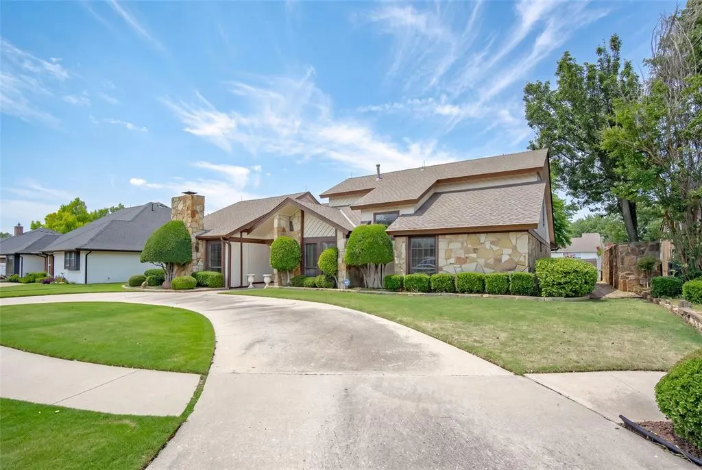 Photo 4 — 8013 Brownsville Lane, Bethany, OK 73008