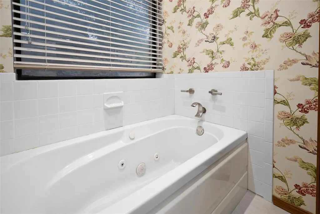 Photo 21 — 8013 Brownsville Lane, Bethany, OK 73008