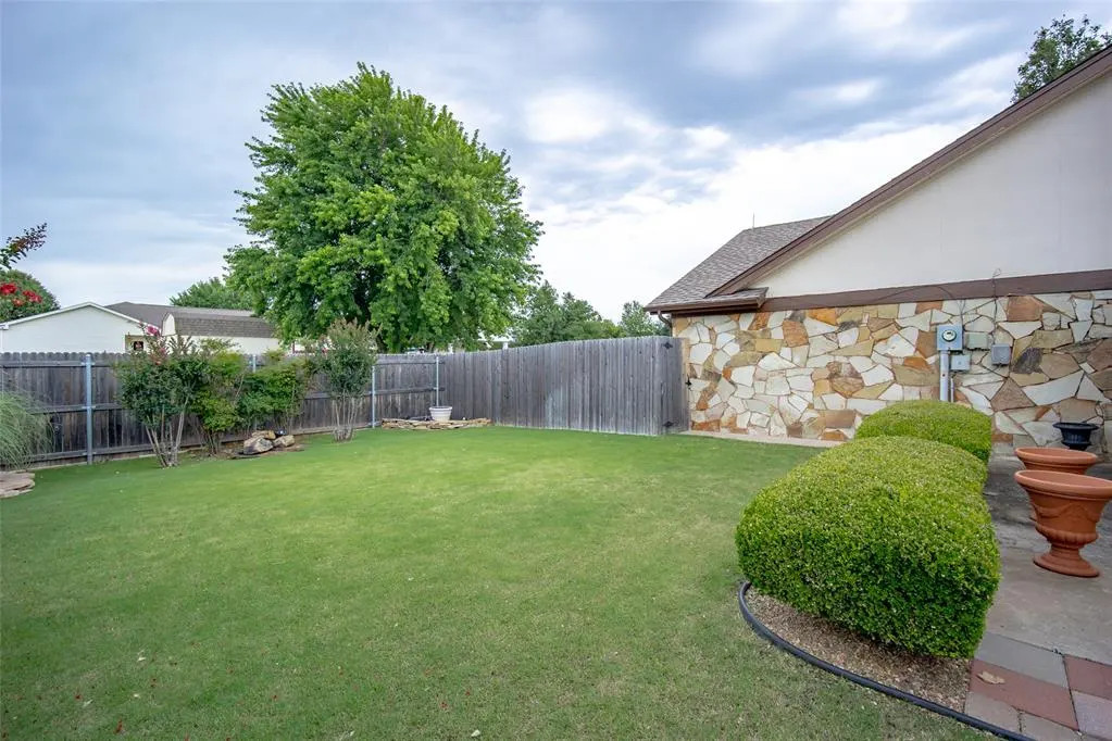 Photo 33 — 8013 Brownsville Lane, Bethany, OK 73008