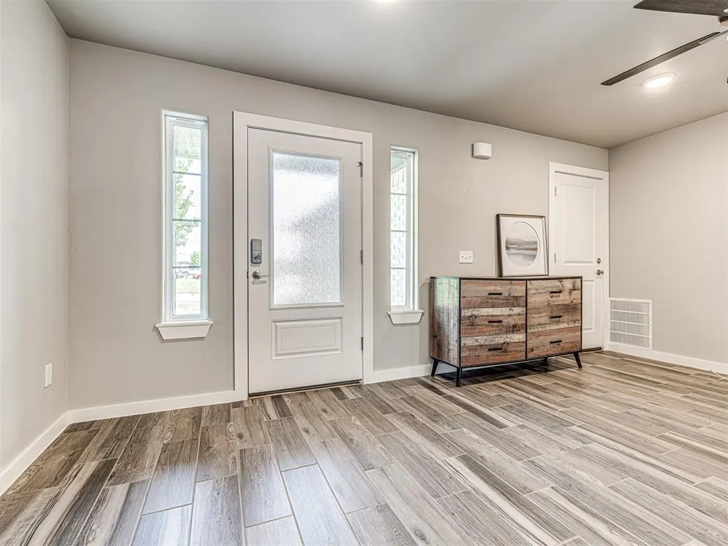 Photo 3 — 2022 NW 34th Street, Oklahoma City, OK 73118