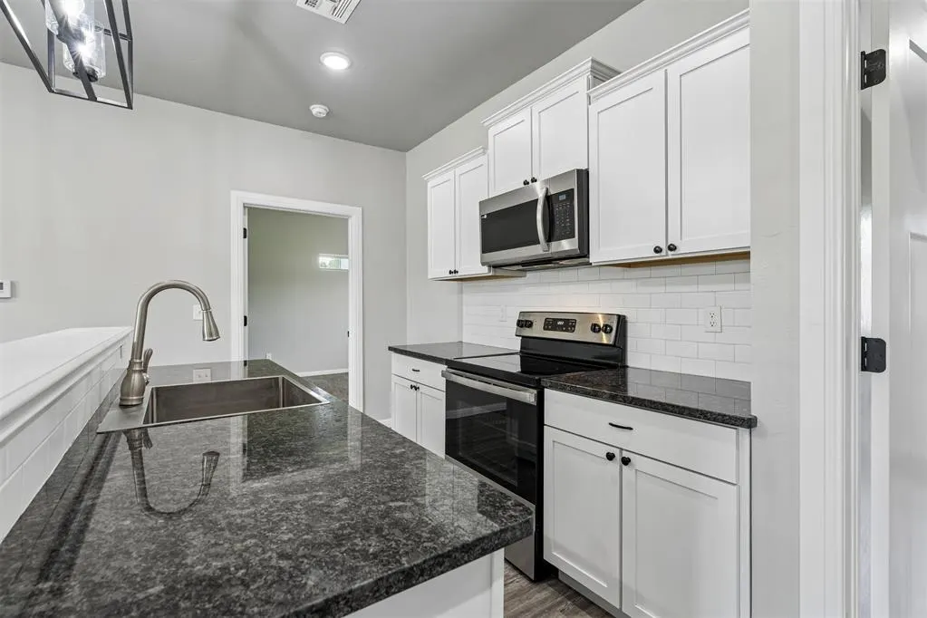 Photo 9 — 11522 Cottage Lane, Jones, OK 73049