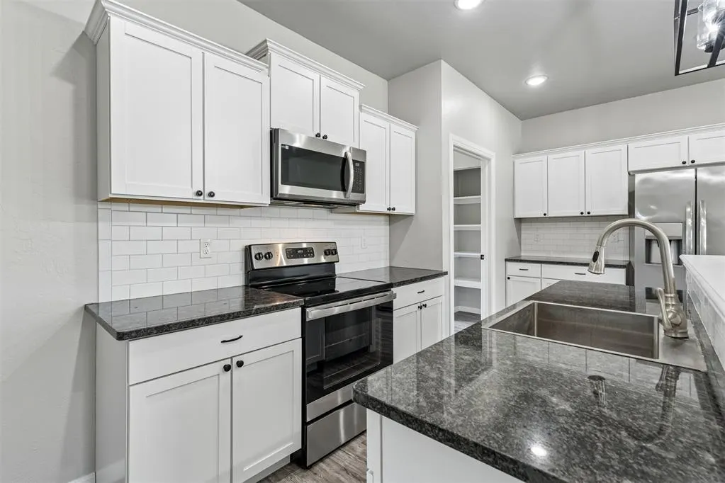 Photo 11 — 11522 Cottage Lane, Jones, OK 73049