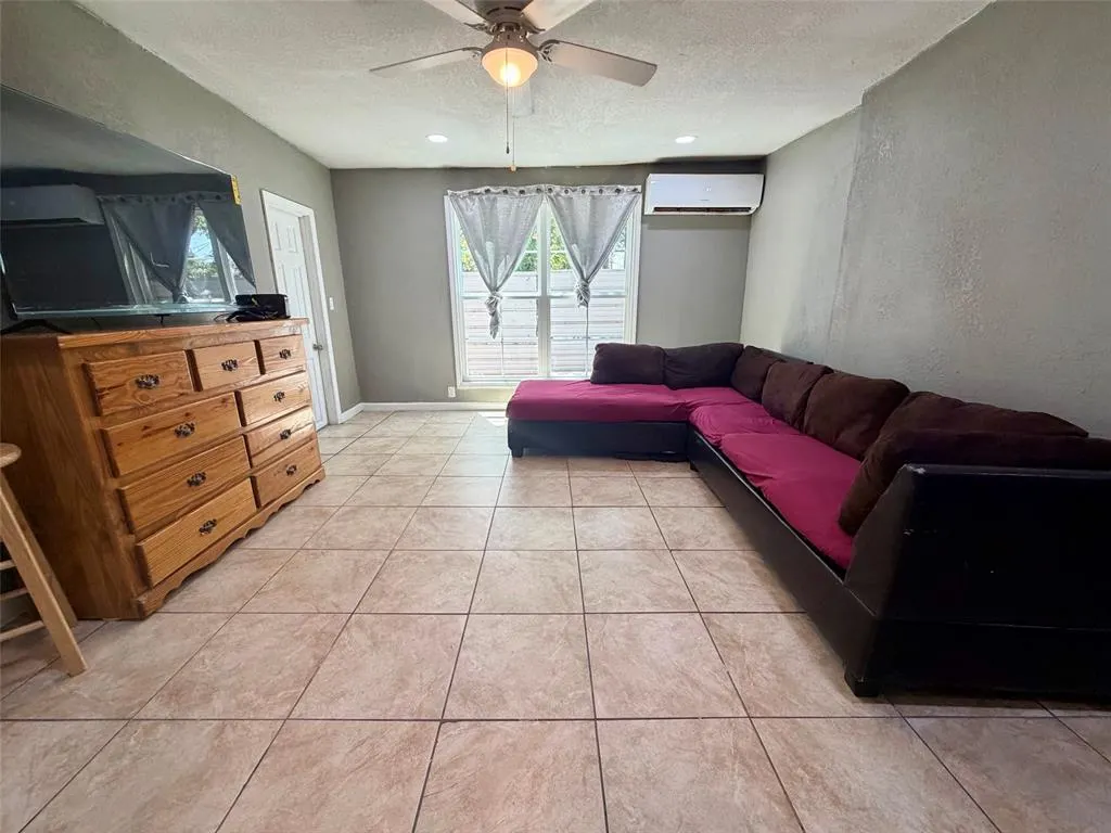 Photo 6 — 115 W Farrall Street, Shawnee, OK 74801