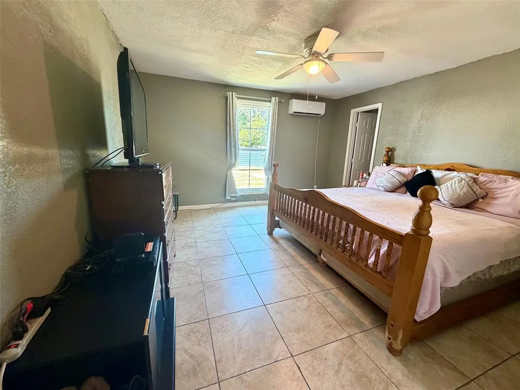 Photo 9 — 115 W Farrall Street, Shawnee, OK 74801