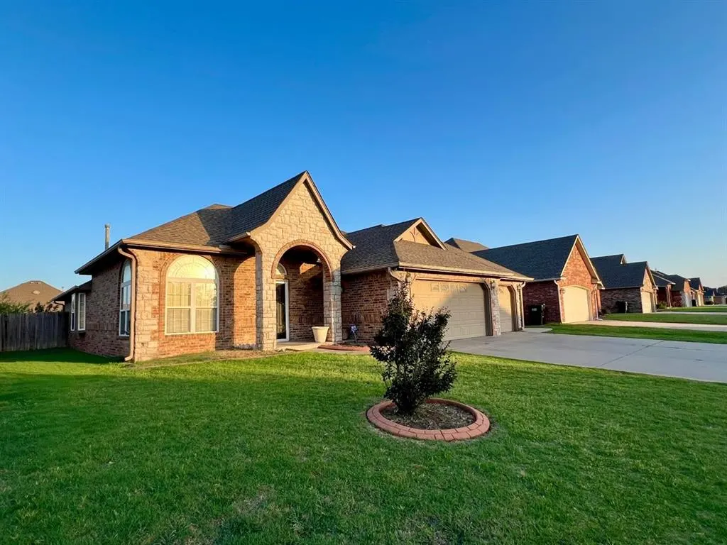 Photo 2 — 1701 Dorothy Drive, Oklahoma City, OK 73170