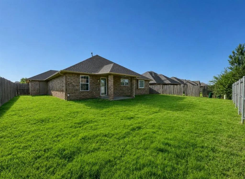Photo 18 — 1701 Dorothy Drive, Oklahoma City, OK 73170