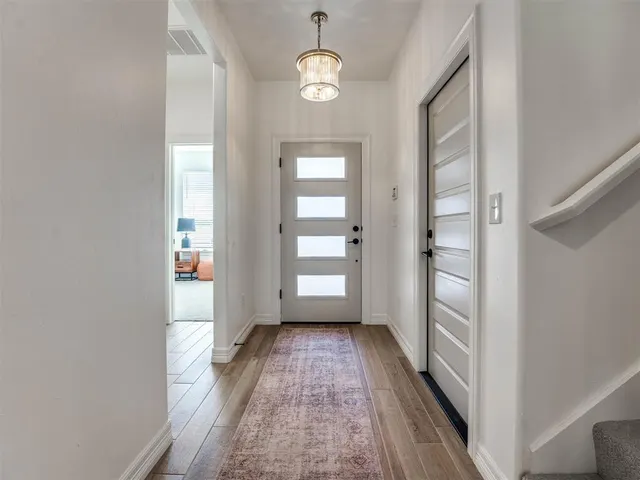 Photo 5 — 7713 Woods Edge Way, Yukon, OK 73099