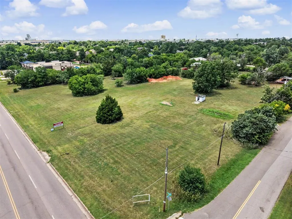 Photo 7 — 109 E Memorial Road, Edmond, OK 73114
