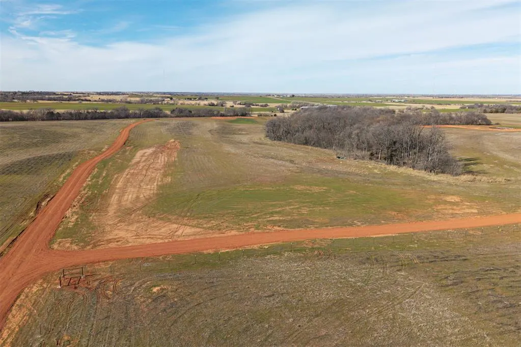 Photo 7 — 4 N Gregory Road, El Reno, OK 73036