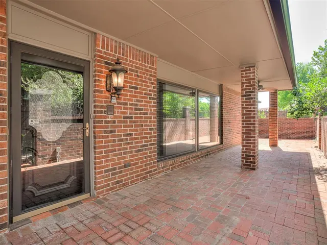 Photo 2 — 6208 Waterford Boulevard 96, Oklahoma City, OK 73116