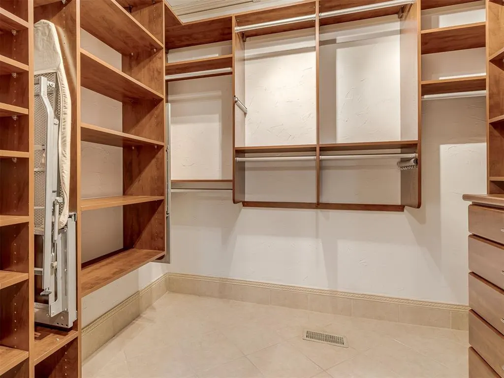 Photo 18 — 6208 Waterford Boulevard 96, Oklahoma City, OK 73116