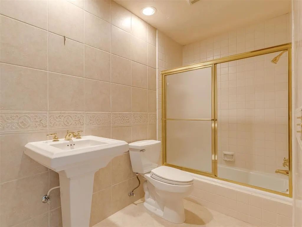 Photo 24 — 6208 Waterford Boulevard 96, Oklahoma City, OK 73116