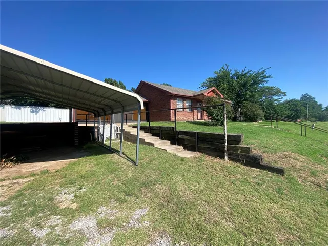 Photo 2 — 410 N C Street, Cement, OK 73017