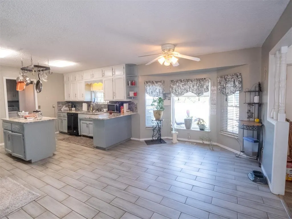 Photo 10 — 15009 Doble Road, Oklahoma City, OK 73165