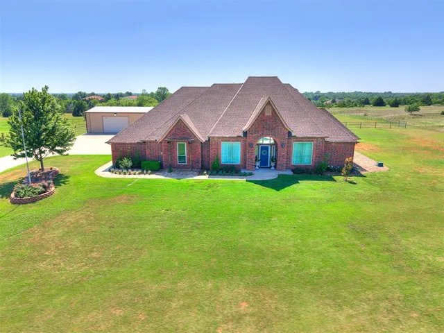 Front exterior — 17801 Chatham Hills Road, Norman, OK 73071