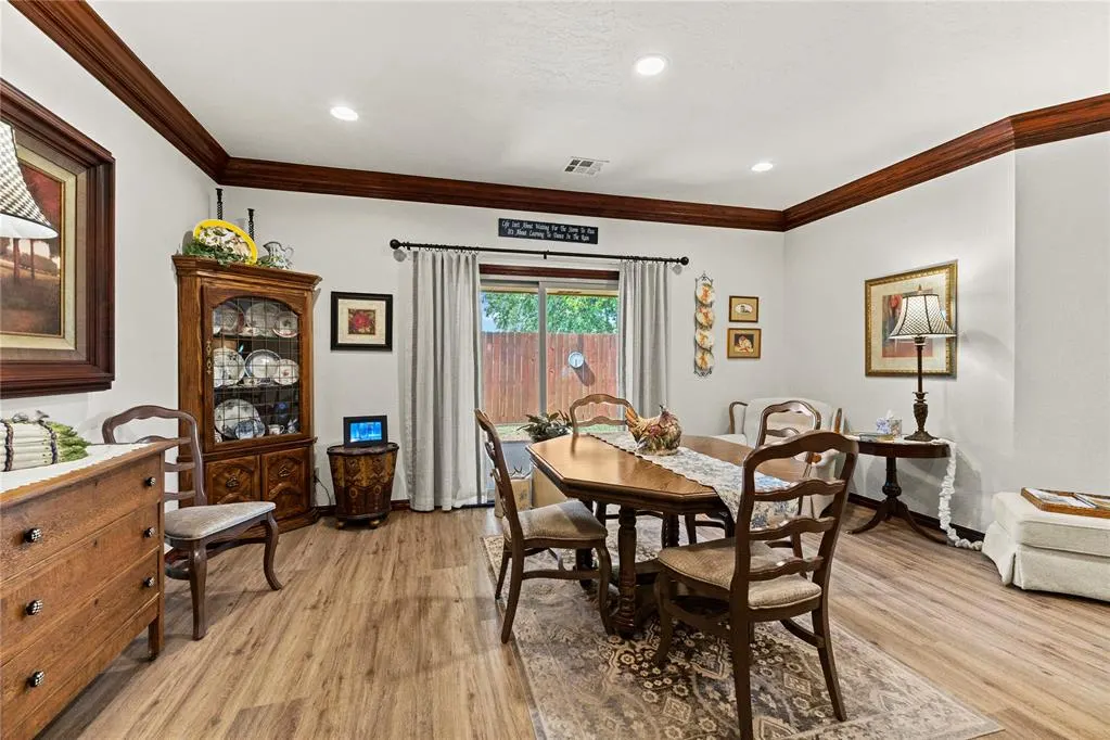 Photo 9 — 123 W 6th Street, Hydro, OK 73048