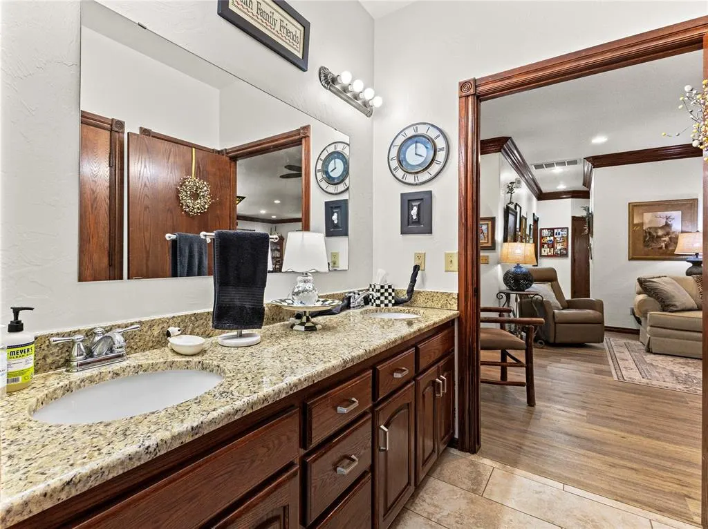 Photo 20 — 123 W 6th Street, Hydro, OK 73048