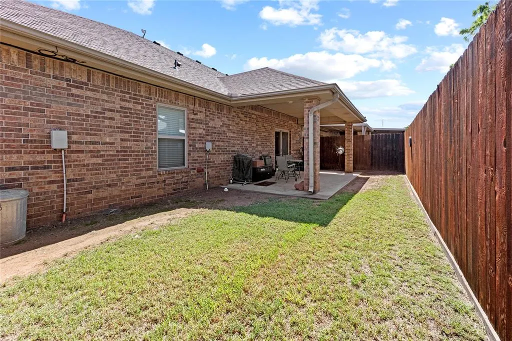 Photo 24 — 123 W 6th Street, Hydro, OK 73048