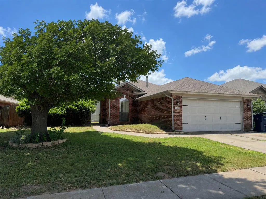 Front exterior — 2212 SW 135th Place, Oklahoma City, OK 73170