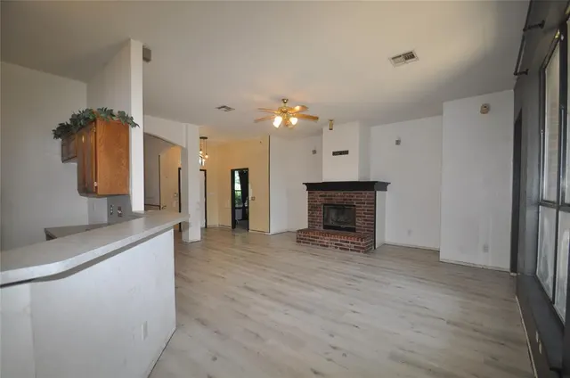 Photo 4 — 2212 SW 135th Place, Oklahoma City, OK 73170