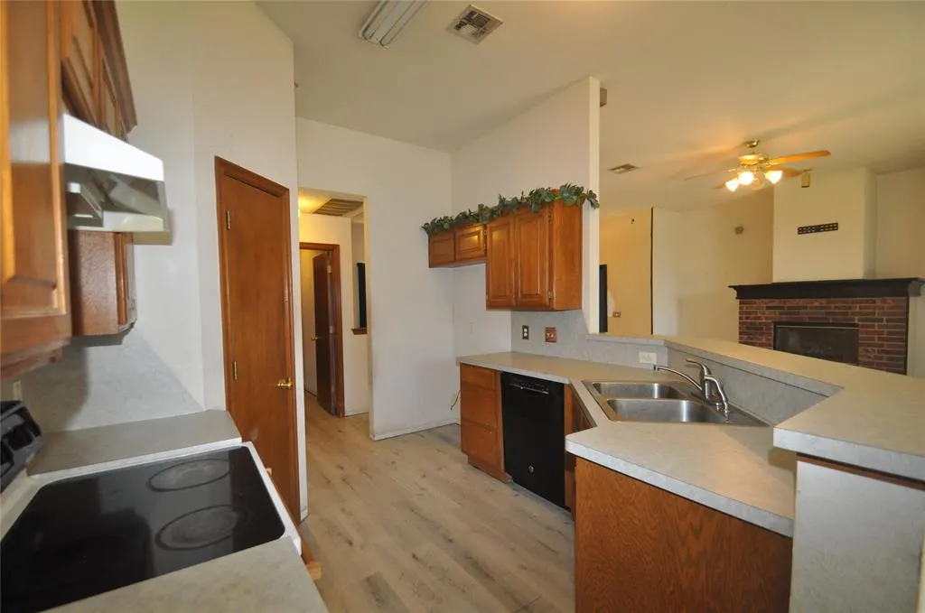 Photo 8 — 2212 SW 135th Place, Oklahoma City, OK 73170