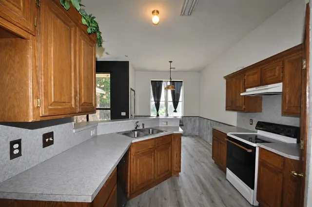 Photo 7 — 2212 SW 135th Place, Oklahoma City, OK 73170