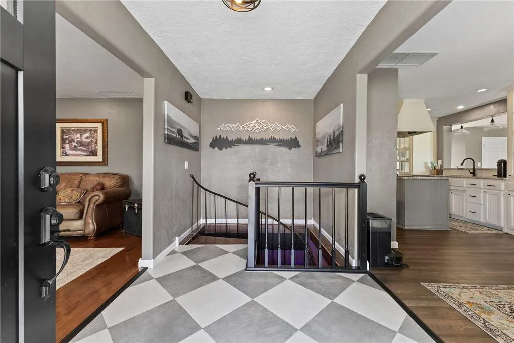 Photo 4 — 10095 N 2396 Road, Weatherford, OK 73096