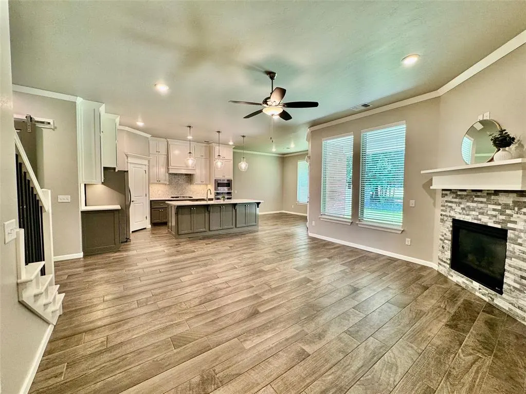 Photo 8 — 716 E Barajas Terrace, Mustang, OK 73064