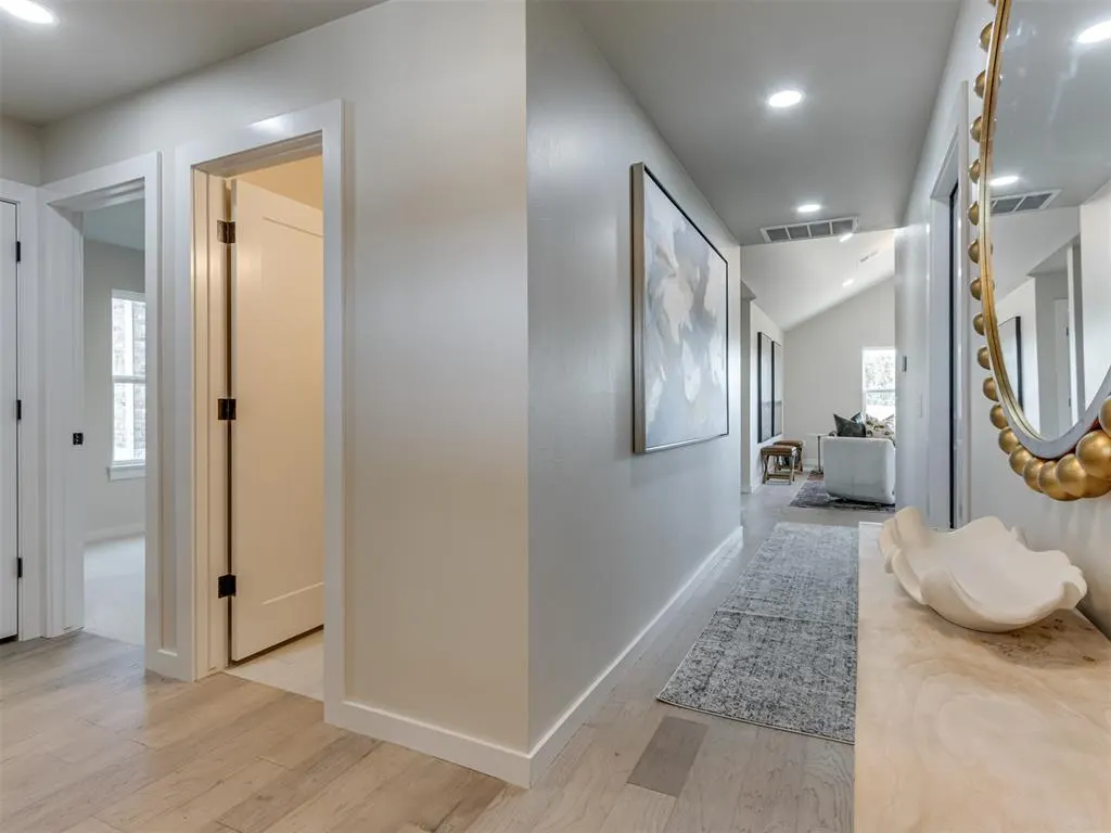 Photo 3 — 840 NW 105th Street, Oklahoma City, OK 73114