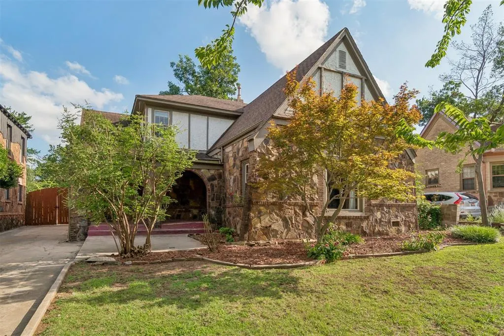 Photo 3 — 2124 NW 27th Street, Oklahoma City, OK 73107