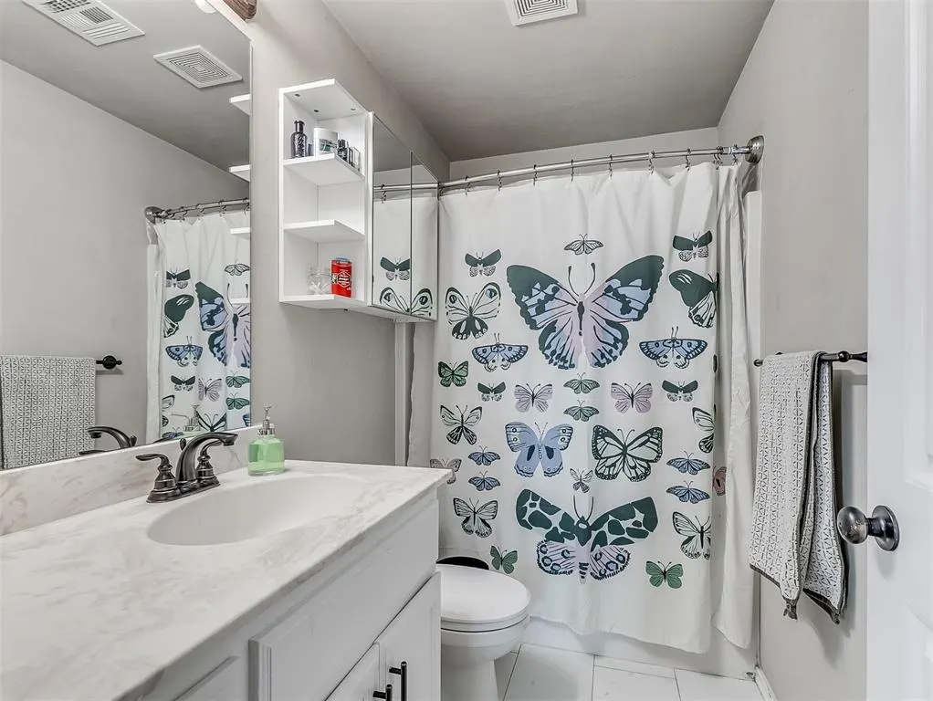 Photo 21 — 5610 Clearwater Drive, Oklahoma City, OK 73179