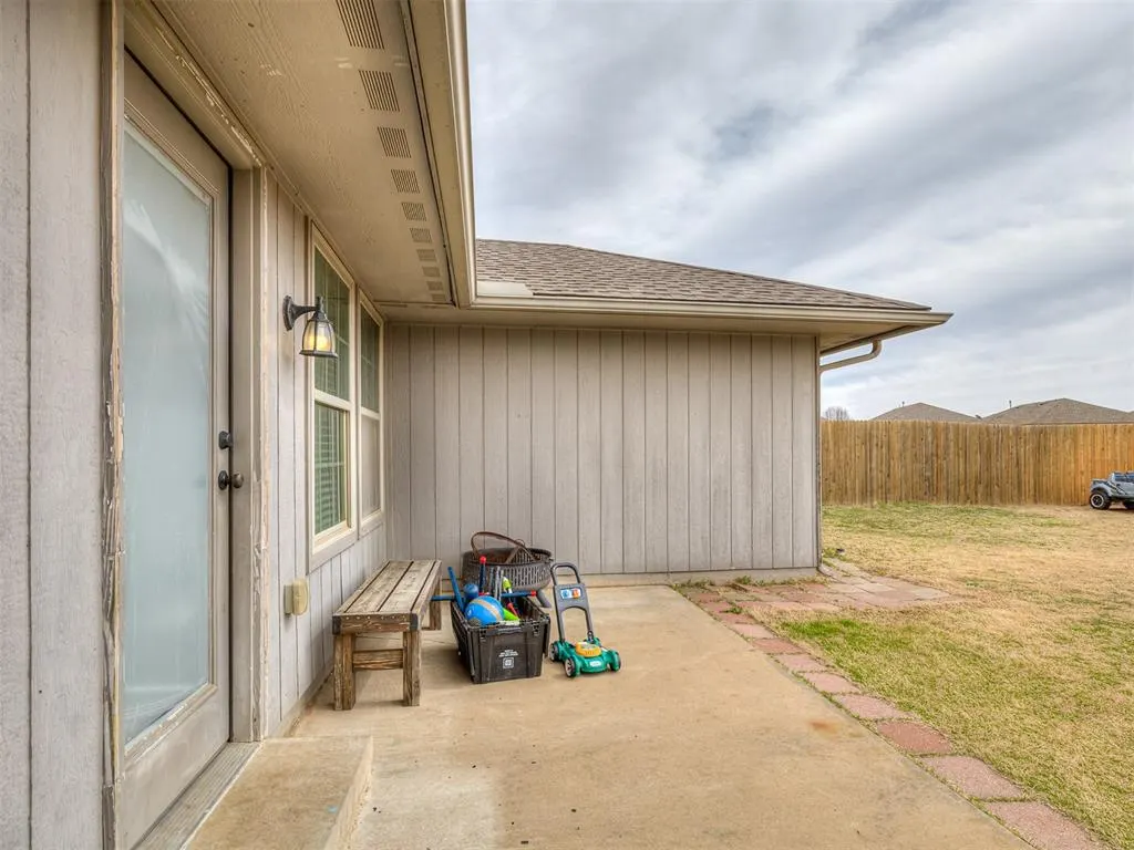 Photo 31 — 5610 Clearwater Drive, Oklahoma City, OK 73179